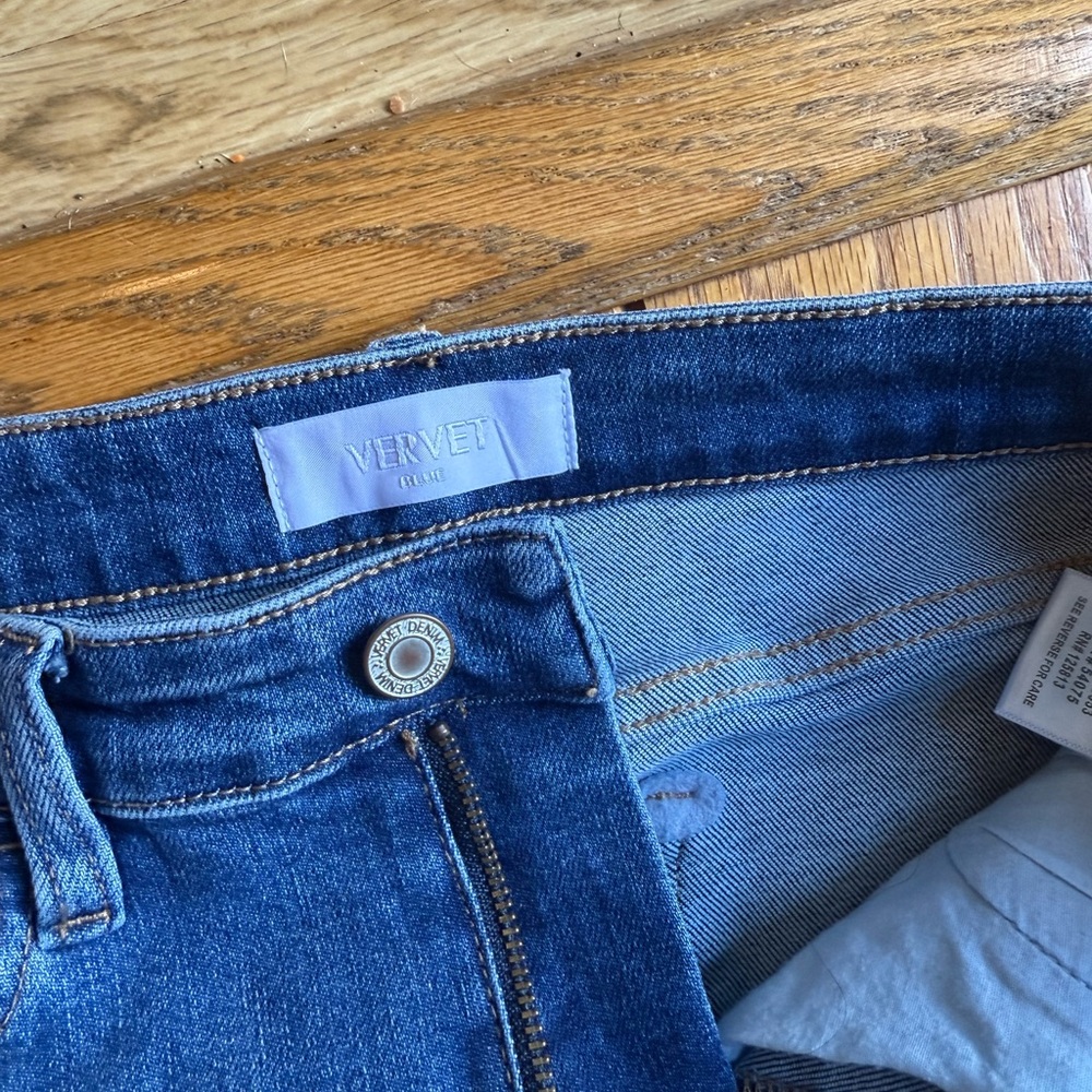 Vervet Skinny Bootcut Jeans - Picture 9 of 10